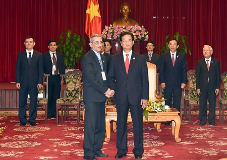 PM receives international delegations - ảnh 3